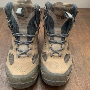 Vasque Breeze Hiking Boots